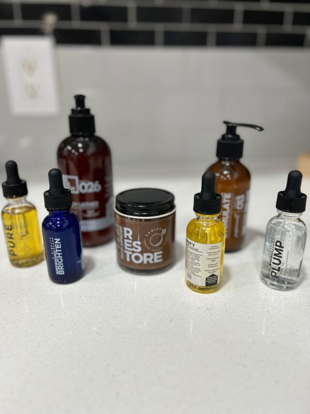 Brighten Facial Serum - Blue Bottle - POMIFERA